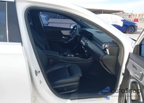 2019 Mercedes-Benz A 220 из США, поврежденный, VIN WDD3G4EB9KW014513